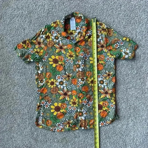 Disney World 50th Anniversary Vault Orange Bird Camp Shirt 2022 - Picture 9 of 9